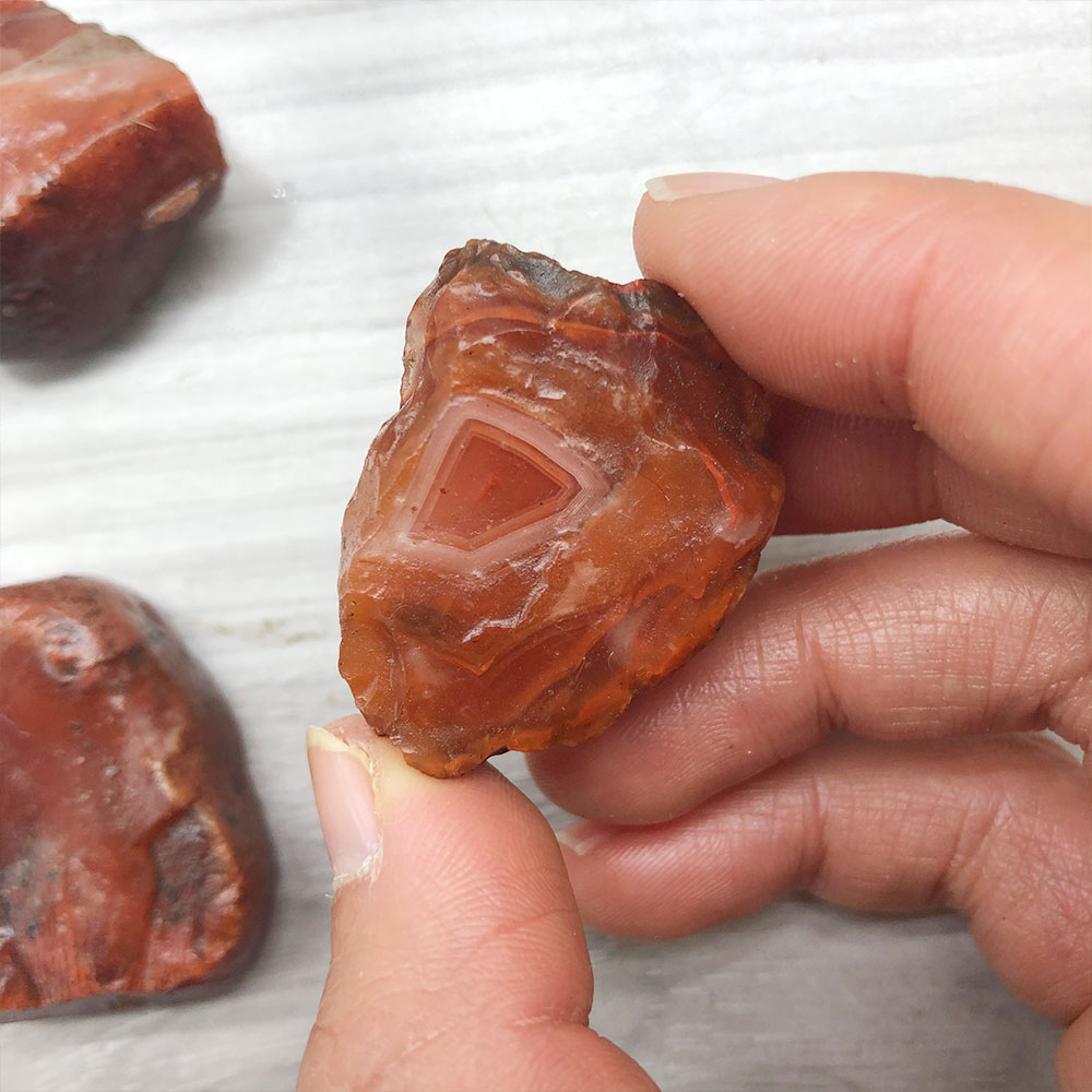 Aquarium Marine Stone - 1pc 무작위 거친 원시 Carnelian 붉은